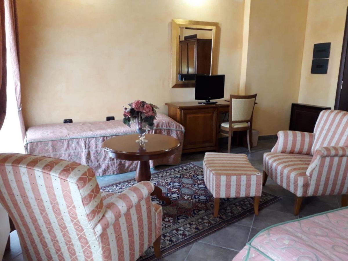 Palazzo Marzano Hotel บรีอาติโก ภายนอก รูปภาพ