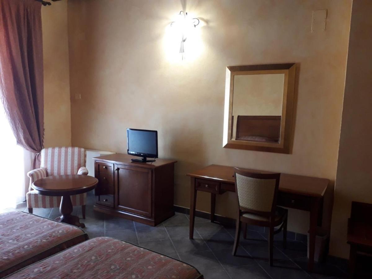Palazzo Marzano Hotel บรีอาติโก ภายนอก รูปภาพ