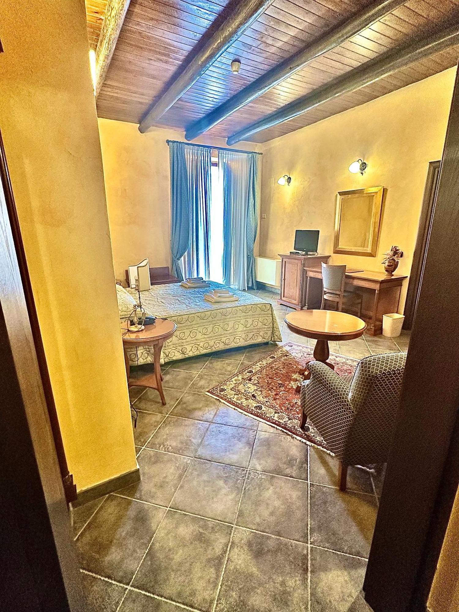 Palazzo Marzano Hotel บรีอาติโก ภายนอก รูปภาพ